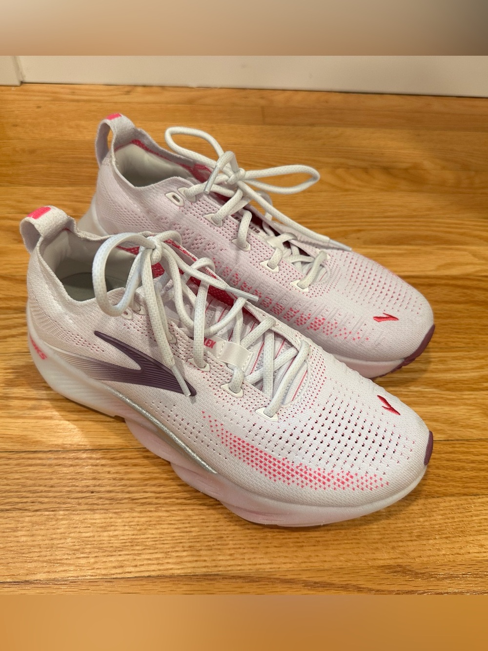 Women’s Brooks Glycerine Flex Like New!